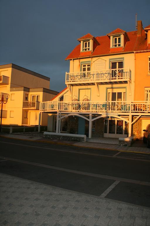 Villa Trémail - La plage au pied de votre chambre Wimereux Exterior foto